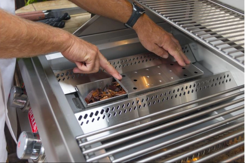 Large EZ Fill Smoker Box Grill View Inserted